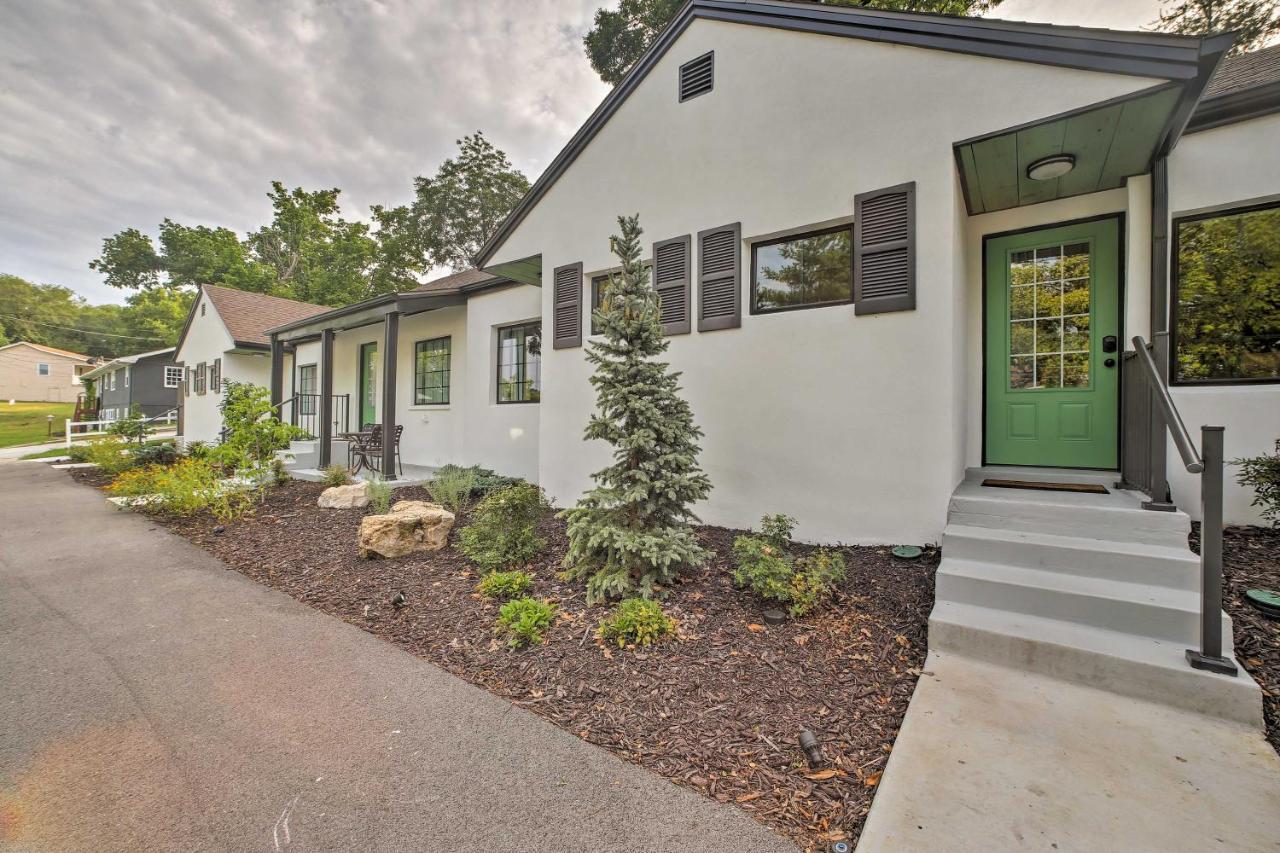 Downtown Branson Cottage With Pool Access! المظهر الخارجي الصورة