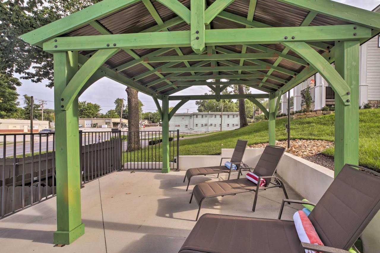 Downtown Branson Cottage With Pool Access! المظهر الخارجي الصورة
