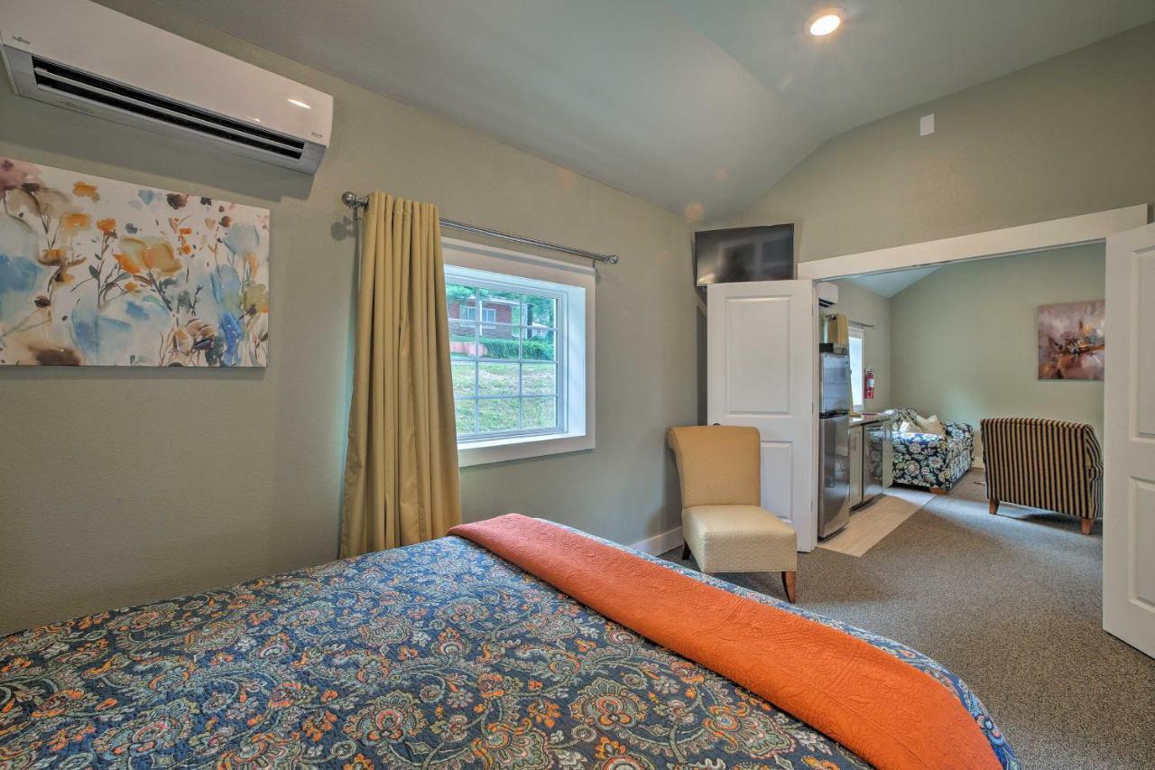 Downtown Branson Cottage With Pool Access! المظهر الخارجي الصورة